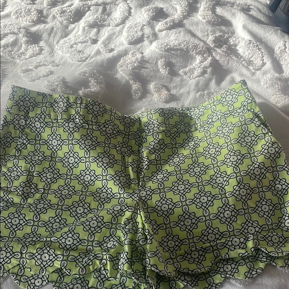 Crown & Ivy High Waist Green and Black Shorts